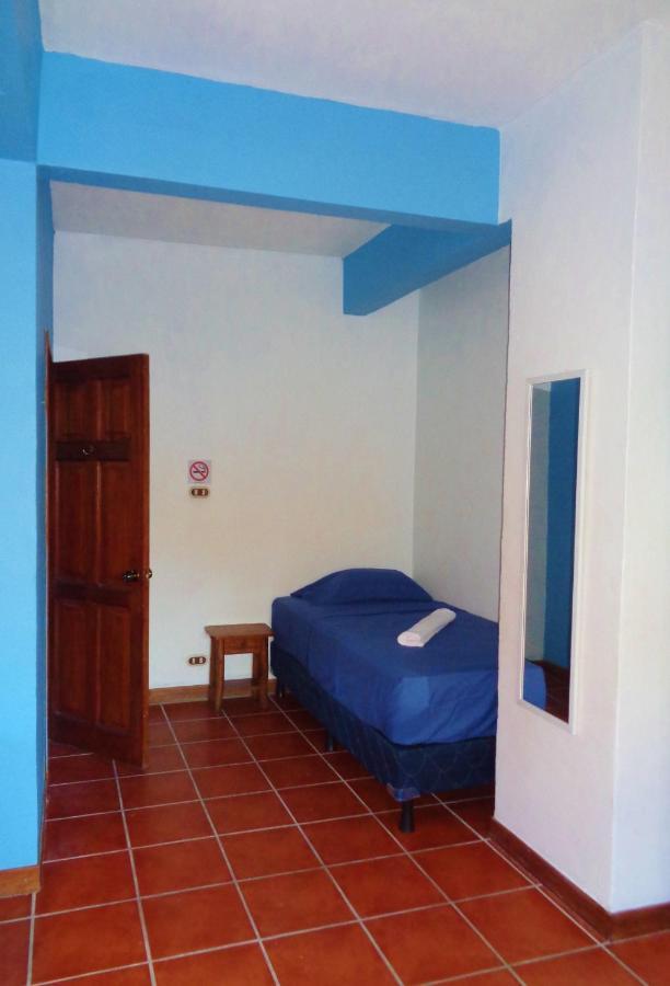 Livingston Resort Hotel מראה חיצוני תמונה